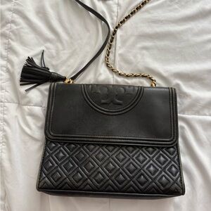 Tory Burch Elegant Black Quilted Shoulder Bag